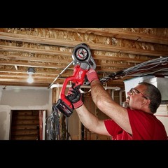 Milwaukee 2870-22 M18 FUEL Compact Pipe Threader w/ ONE-KEY w/ 1/2&Prime; &ndash; 1-1/4&Prime; Com