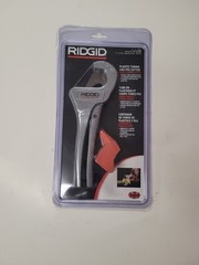 RIDGID 1/8&Prime; to 1-3/8&Prime; PVC and PEX Pipe Cutter with Multi-Layer Adapter PC-1375ML