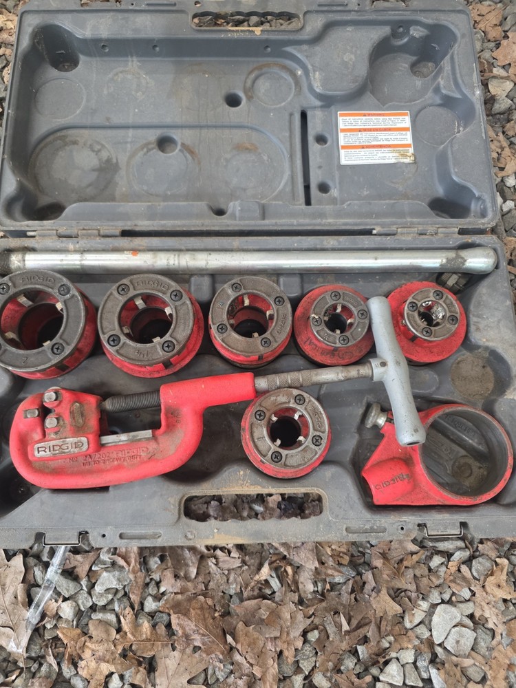Ridgid 36475 12-R 1/2&Prime; to 2&Prime; Exposed Ratchert Threader Die Set w/ Pipe Cutter