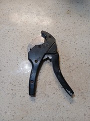 Husky Ratcheting Cutter ABS/PVC Black Aluminum Handle 2&Prime; 1003002896