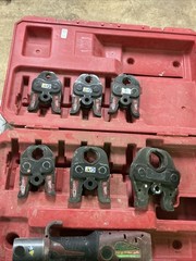 Milwaukee 2922-22 18V One-Key Force Logic Press Tool Kit w/1/2&Prime; to 2&Prime; CTS Jaws