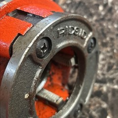 RIDGID 1-1/2&Prime; NPT 12-R Hand Threader Die Head