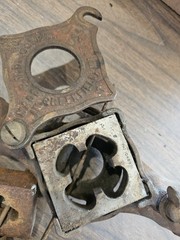 GTD Greenfield No. 1 Die Holder Vintage With 4 different dies