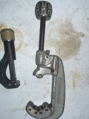 3 pcs TUBE CUTTERS INCLUDING Ridgid 152