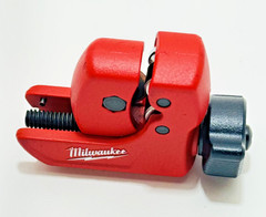 Milwaukee 48-22-4251 Mini Copper Tubing Cutter 1/8&Prime;-1 1/8&Prime; &ndash; Excellent Condition