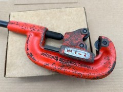 RIGID 2A Heavy Duty No. 1-2 Pipe Cutter Tool 1/8 in To 2&rdquo; Good Shape