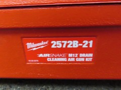 Milwaukee AIRSNAKE M12 Drain Cleaning Air Gun Kit 2572B-21 Attachments/Battery