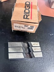 RIDGID 2 1/2&Prime; &ndash; 4 Bevel Guide Alloy Steel Pipe Dies 44992