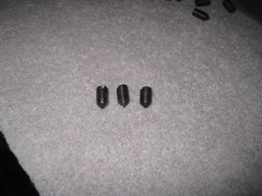 (3) Ridgid 00-R-B Bolt Die Head (3) POINTED SET SCREWS FOR DIE