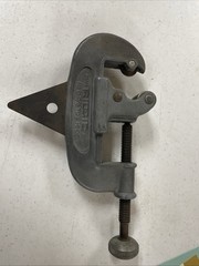 Vintage Ridgid &ldquo;No. O&rdquo; Tubing Cutter: 5/8 in &ndash; 2 1/8 in OD