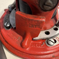 RIDGID Model No. 65r Ratchet Pipe Threader With 24&Prime; Handle (LotER 11-1)