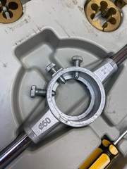 MISSING ONE TOOL w WEAR CARBON STEEL TAP AND ROUND DIE SETS FRACTIONAL 431-20045