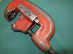 RIDGID No. 1-2 Heavy Duty Pipe Cutter Tool 1/8 To 1 1/4 Trademark Ridge Tool Co