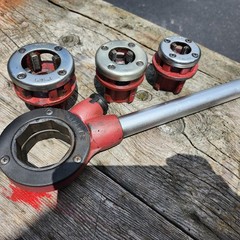 NPT Pipe Threader Die Head Set 1/2&rdquo;, 3/4&rdquo;@ 1&rdquo; With Handle