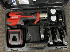 RIDGID RP251 PRESSTOOL KIT W/ 1/2 3/4 1&rdquo;1-1/4 IN JAWS