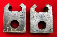 LOT T28 VINTAGE REED MFG CO PIPE THREADING TOOL PARTS, INCL. 3/8 R & 3/4 R DIES