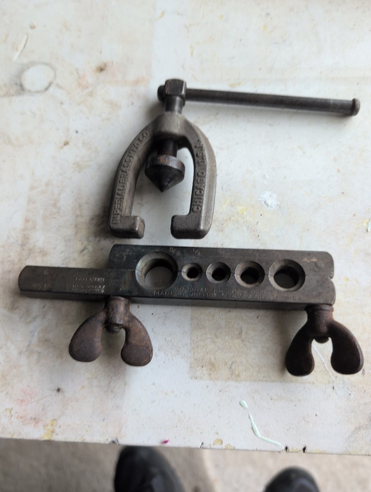 Vintage IMPERIAL BRASS CHICAGO 1/4&Prime; &ndash; 5/8&Prime; Flaring Tool 300-F