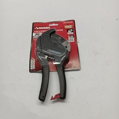 Husky Ratcheting 1-1.25&Prime; PVC Cutter 1 hand release