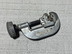 General Tools No.120 Screw Metal Pipe Tubing Conduit Cutter 1/8&Prime; to 1-1/8 OD #2