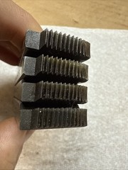 Ridgid 47785 Stainless Steel 1/2&Prime; 3/4&Prime; NPT RH Universal Bolt Die Set