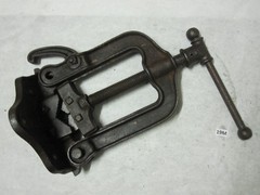 Vintage MARK MFG Co Chicago No. 2 Pipe Vise Bench Mount Pipe Fitting Plumbing