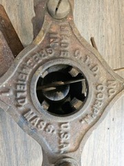 GTD Greenfield No. 1 Die Holder Vintage With 4 different dies