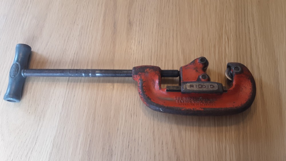 Ridgid No. 1 &ndash; 2 Heavy Duty 1/8&Prime; to 2&Prime; Inch No. 2 Pipe Cutter
