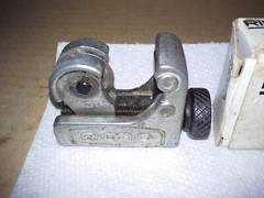 Ridgid No. 104 Tubing Cutter 3/16&Prime; to 15/16&Prime; OD &ndash; 5-24mm w/Box. VGC