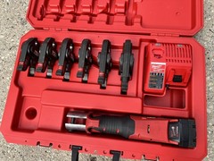 Milwaukee 2922-22 M18 Press Tool Kit with 1/2-2&Prime; CTS Jaws, Battery & Case