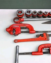 Ridgid 111-R Pipe 1/4&Prime; to 1-1/4&Prime; Threader Reamer 3-S Cutters & Wrench