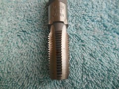 1/4-18 NPT CARBON PIPE TAP 841377 JAPAN