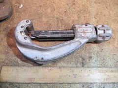 Ridgid no 152 Quick Opening Acting Pipe Cutter 1/4&Prime;-2 5/8&Prime; OD