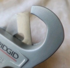 RIDGID 1/8&Prime; to 1-3/8&Prime; PVC and PEX Pipe Cutter with Multi-Layer Adapter PC-1375ML