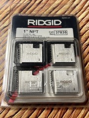 RIDGID 37835 1&Prime; 11-1/2 Alloy RH NPT Pipe Dies