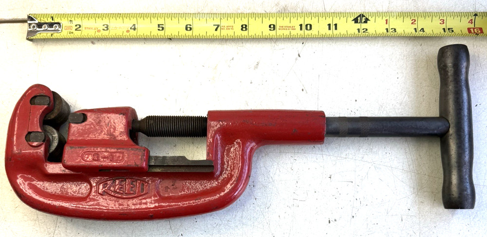 Vintage Pipe Cutter Reed Mfg. Co. Cuts 1/4-2 Used