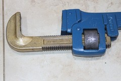 Vtg TRIMO Trimont 36&rdquo; Heavy Duty Pipe Wrench Forged Steel PAT&rsquo;D 3-6-18