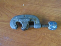 VINTAGE THE RIDGE TOOL CO. RIDGID NO. 00 3/16 TO 1 1/8&Prime; O.D PIPE CUTTER