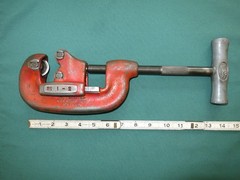RIDGID No. 1-2 Heavy Duty Pipe Cutter Tool 1/8 To 1 1/4 Trademark Ridge Tool Co