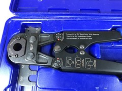 iwiss PEX Crimper, Copper Pipe Crimping Tool Kit With 1/2&Prime; and 3/8&Prime; Inserts