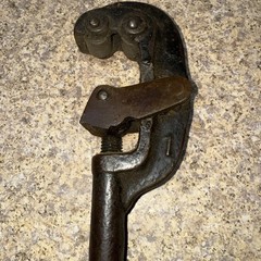 VINTAGE Mark MFG. CO. CHICAGO ILLINOIS, Pipe CUTTER. NO. 1, 1/2&rdquo; To 1-3/8&rdquo; EUC