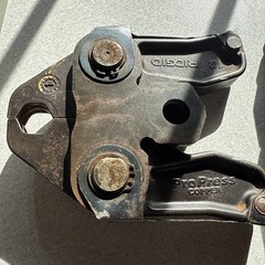 RIDGID RP 340 PRESS TOOL W/ Battery And 1 Jaw No Case No Charger