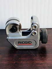 RIDGID 32975 Model 103 Close Quarters Tubing Cutter 1/8-inch to 5/8-inch Tube&hellip;