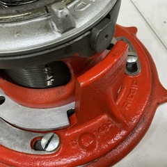 New RIDGID Model No. 65R Ratchet Pipe Threader 1&Prime;-2&Prime; w/ 24&Prime; Handle