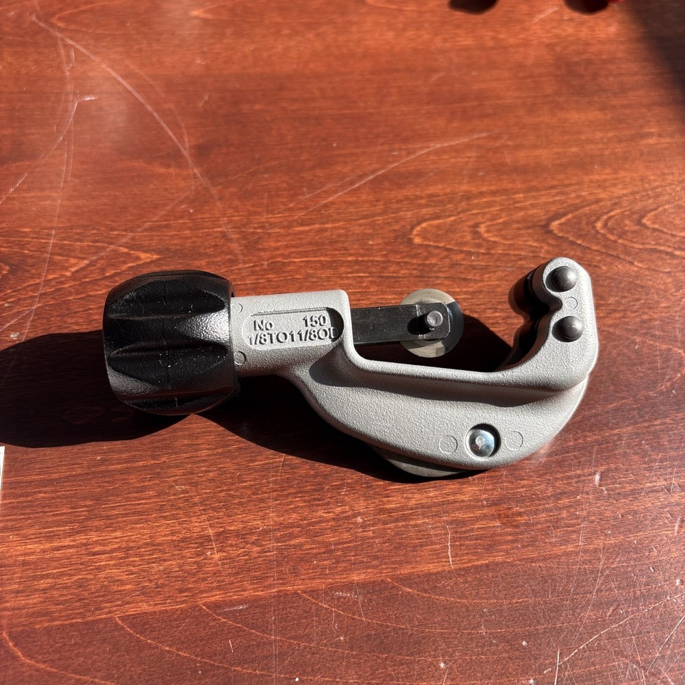 RIDGID No. 150 1/8&rdquo; To 1-1/8&rdquo; Constant Swing Tubing Cutter