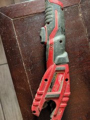 Milwaukee 2471-20 M12 Cordless Copper Tubing Cutter &ndash; Red