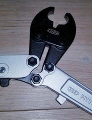 NEW WITH INSTRUCTIONS QCRT3TN ZURN 1/2&Prime; PEX CRIMP/COMPRESS CRIMPING TOOL QCRT-3T