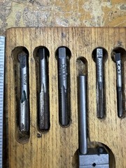 Vintage Tap & Die Set Fractional Sizes 1/4-20 to 1/2-20 Wood Case Greenfield
