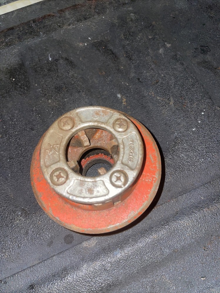 RIDGID 37395 3/4&Prime; NPT RH Alloy Die Head For 12-R Manual Pipe Threader