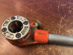 Ridgid OO-R Ratchet Handle With 1/2&rdquo;, 3/4&rdquo; & 1&rdquo; Die Head. (used)