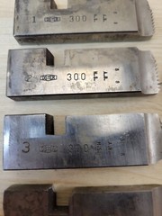 Oster Pipe & Bolt Dies Threading Machine Threader Universal 300